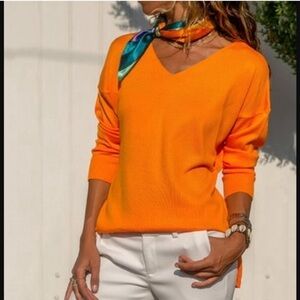 NWOT AQE Fashion Orange V Neck Sweater Size Medium